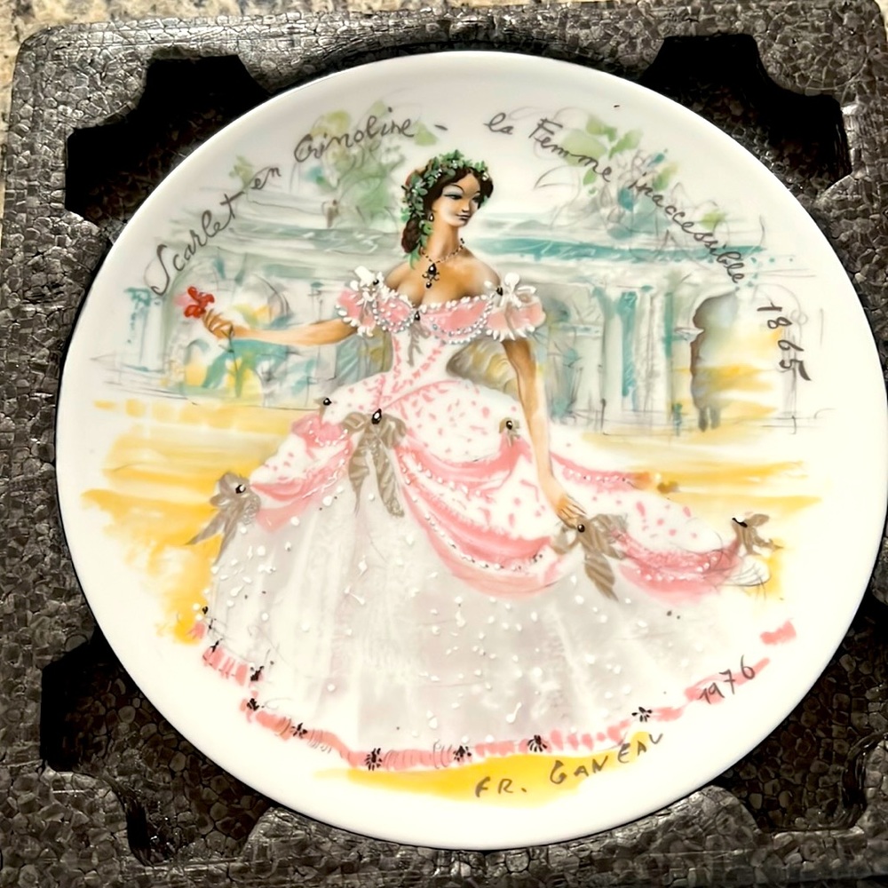 Vintage 1975 Bradford 1875 Scarlet in Crinoline Collection Plate With Papers